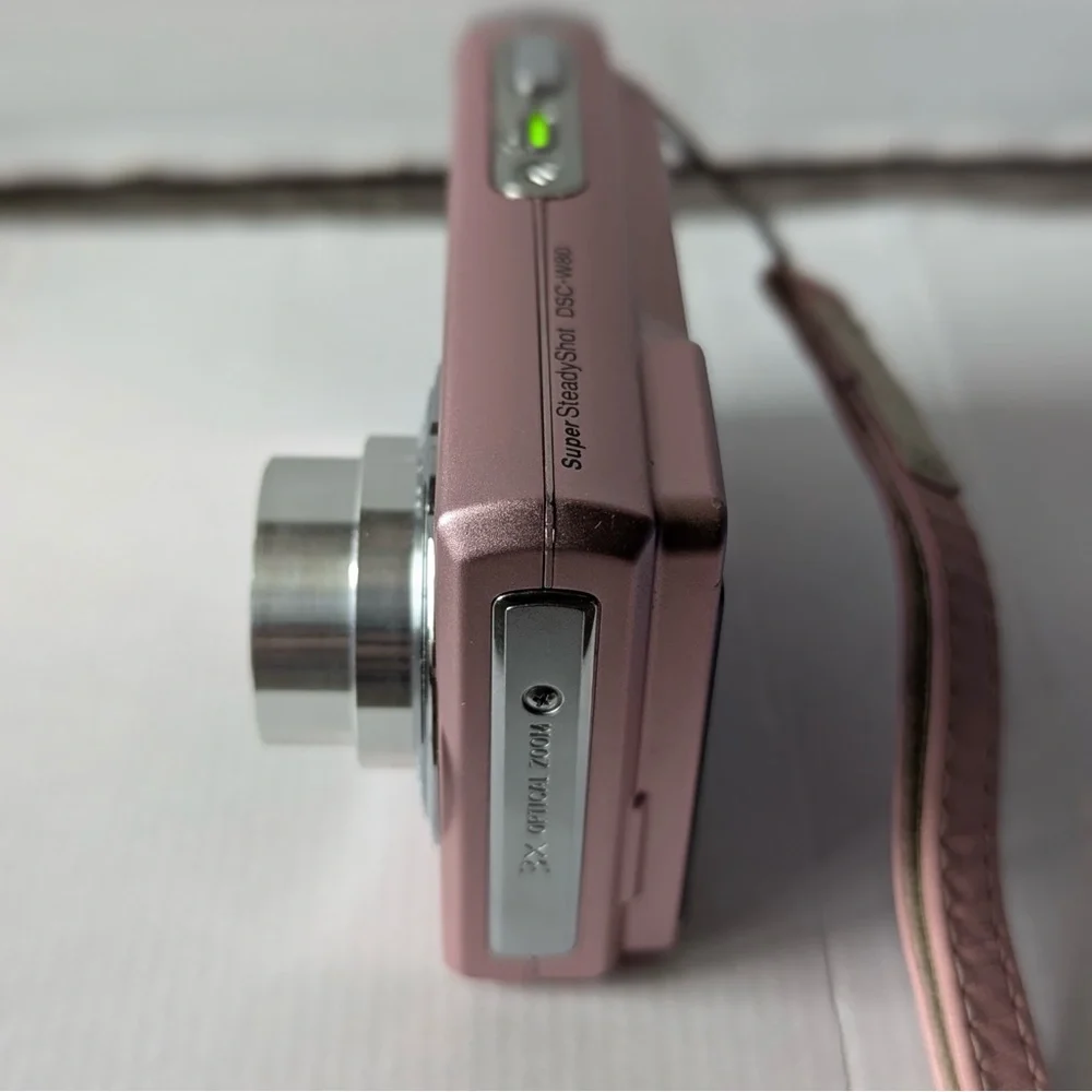 Sony Cyber-shot 7.2MP Digital Camera - Pink | Original Box, Charger, Case - Picture 6 of 10